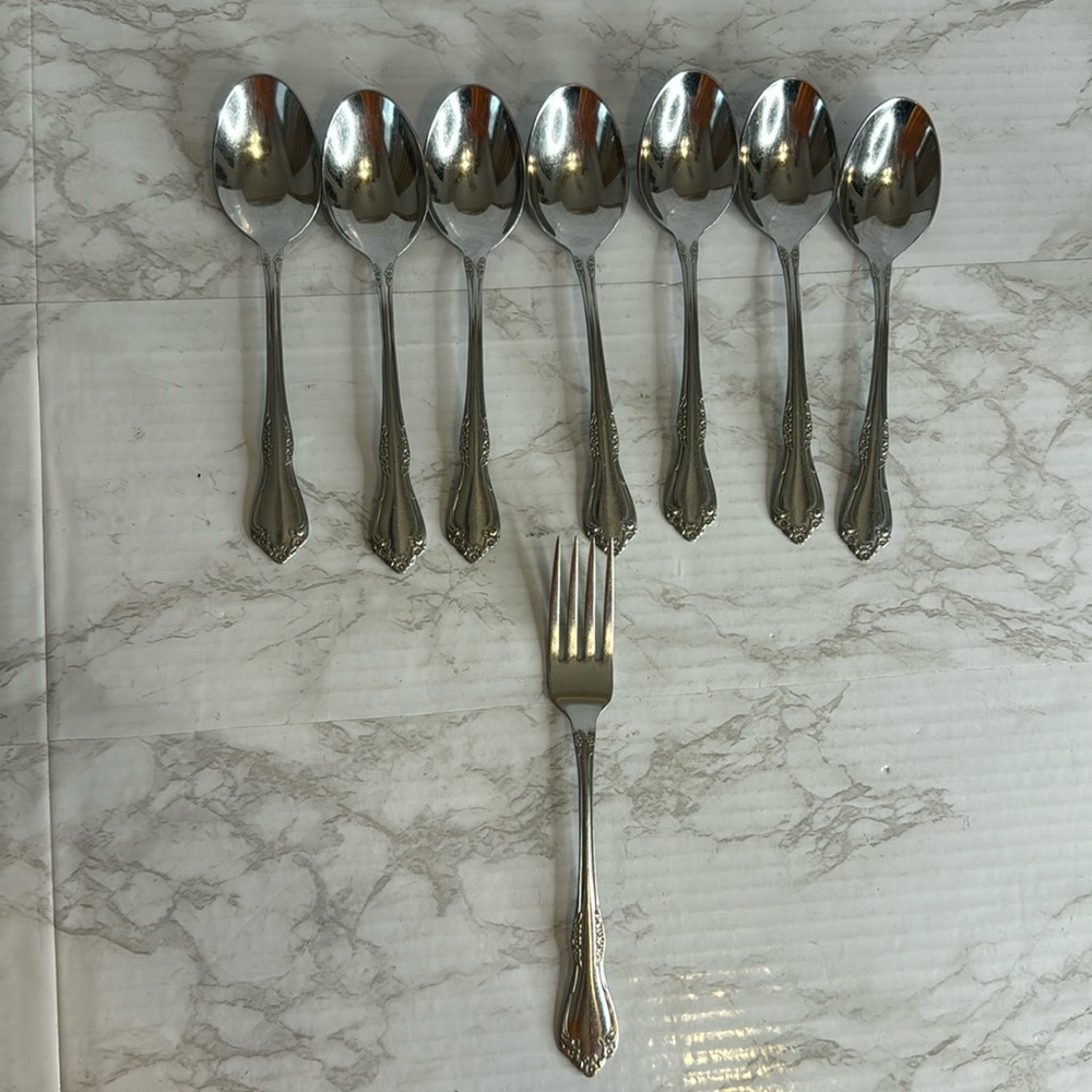 Oneida Ltd WM‎ A Rogers Deluxe Mansfield Amadeus Stainless 7 Spoons 1 fork